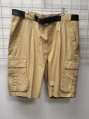 ROCA Men's Cargo Shorts in Khaki with Belt, SIZE 40